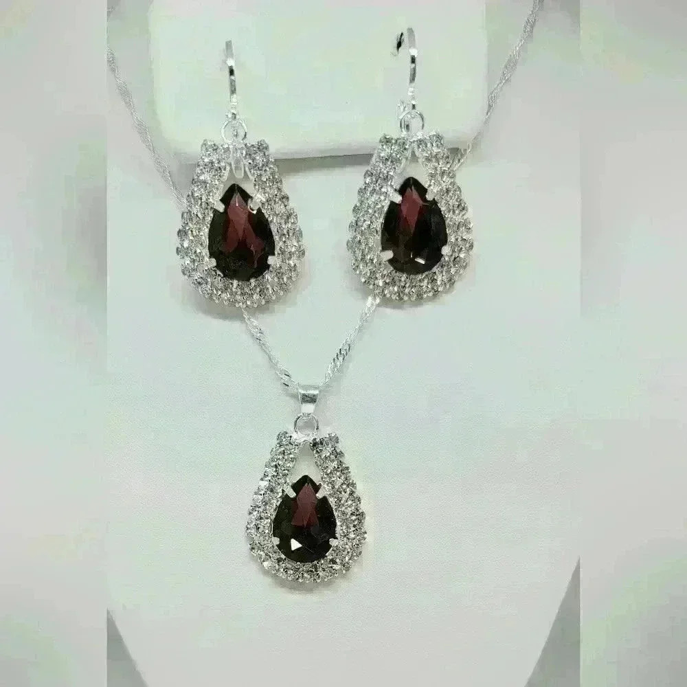 NWOT Sparkly Stamped 925S Silver Necklace and Earrings Set w/Gift Box
